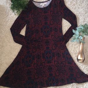 Burgundy and dark blue pattern dress